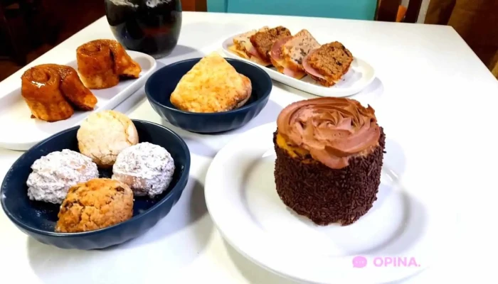 Espacio Laberinto -  Cafe Comidas Y Bebidas - Montevideo