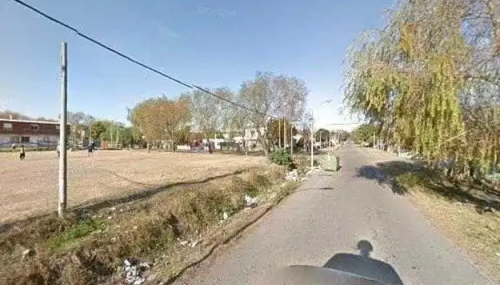 Espacio Publico De Tres Ombues Todo - Montevideo