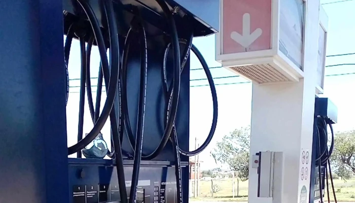 Estacion Ancap -  Comentario 2 - Artigas