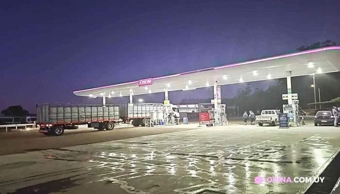 Estacion Axion Salto Estacion De Servicio - Salto