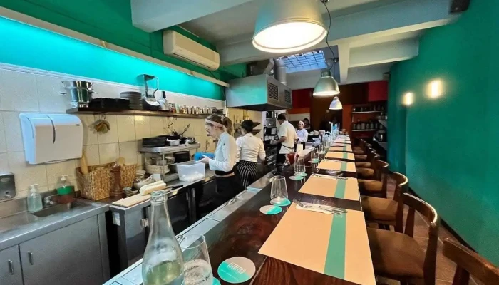 Estrecho Ambiente - Montevideo