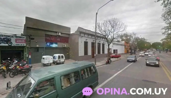 Fabian Coiffers - 12100 Montevideo