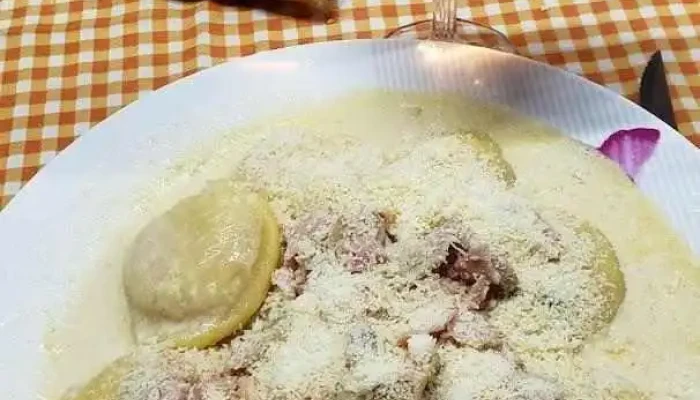 Fabrica De Pastas -  Las Dos Estrellas Del Propietario - Montevideo