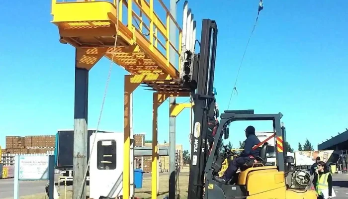 Fábricas Nacionales de Cerveza - Distribución - 12800 Montevideo