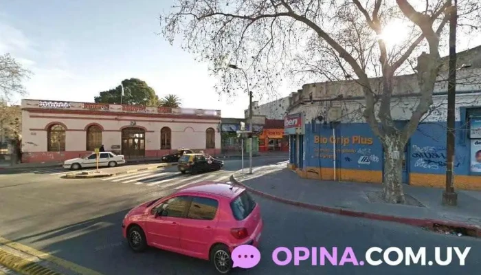 Farmacia Centenario - 11800 Montevideo