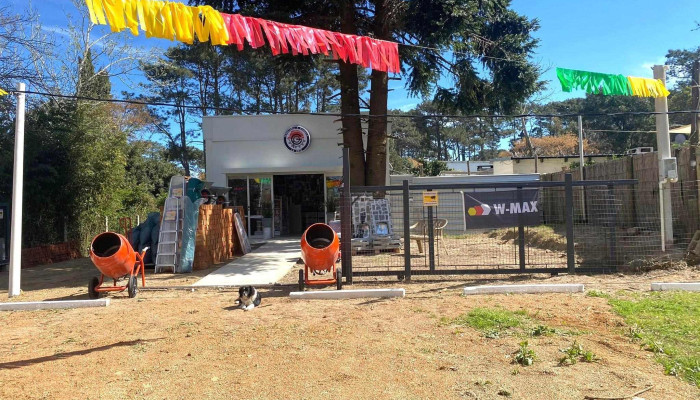 Ferretería y Barraca La Siete - Parque Del Plata