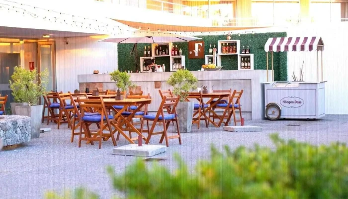 Figari Bistro Colonia -  Todas - Col. del Sacramento