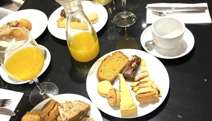 Figari Bistro Punta Carretas -  Jugo - Montevideo