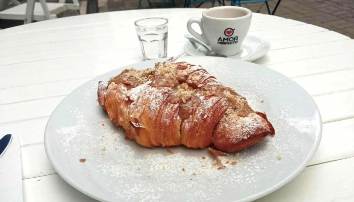 Flor De Kaffee -  Croissant - Montevideo