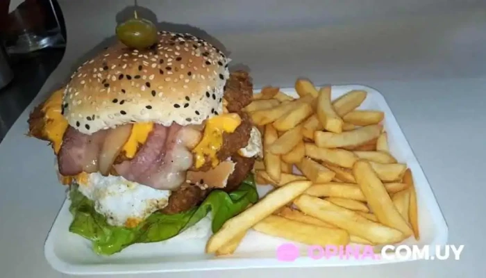 Food Truck Y Rotiseria Sabores Nuestros Todo - Montevideo