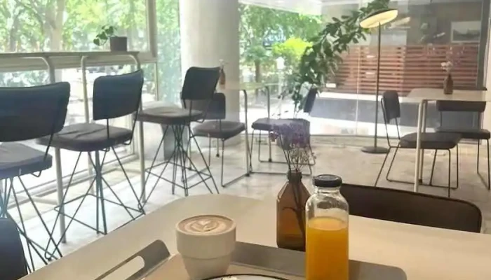 Franca -  Comida Y Bebida - Montevideo