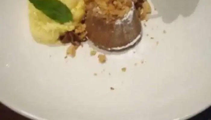 Francis Restaurant Punta Carretas -  Montevideo Videos - Montevideo