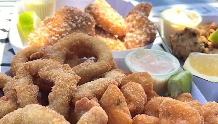 Fulana Playa -  Comidas Y Bebidas - La Paloma