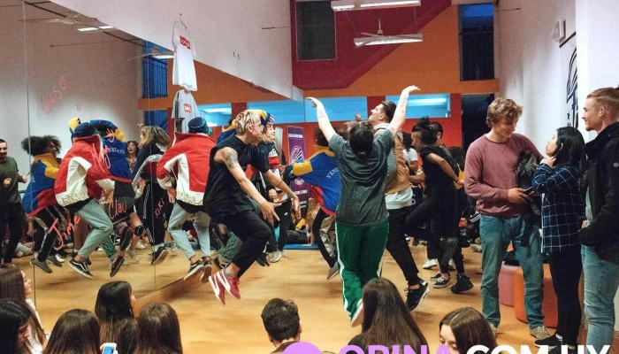 Funkup Dance Studio -  Danza - Montevideo