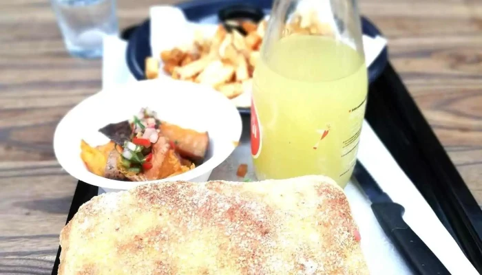 Futuro Refuerzos Sede Sandwich De Pollo - Montevideo