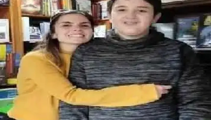 Gaboto Libros -  Estante De Libros - Montevideo