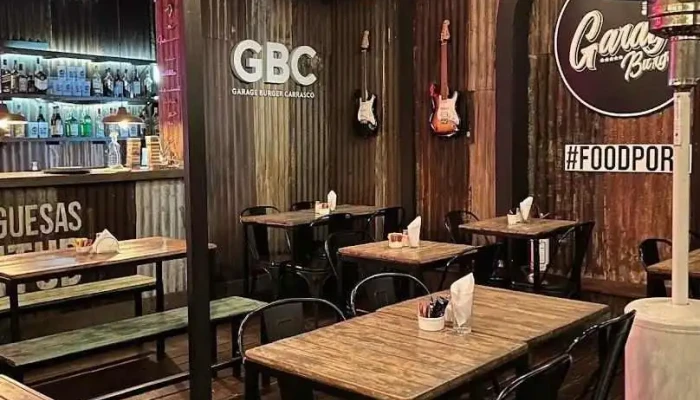 Garage Burger Carrasco -  Ambiente - Montevideo