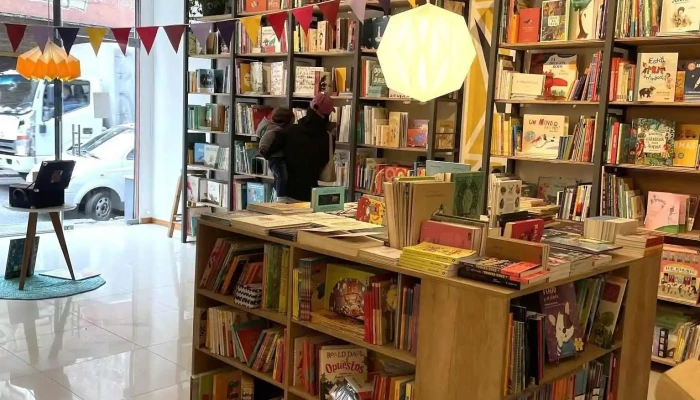 Germina Libros Para Crecer -  Horario - Montevideo