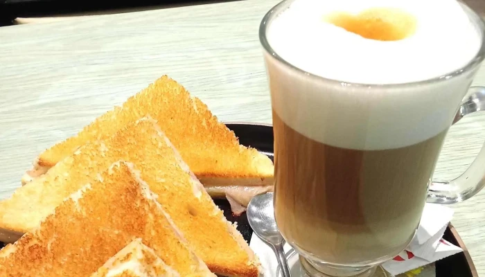 Gran Cafe La Giralda Comentario 1 - Montevideo