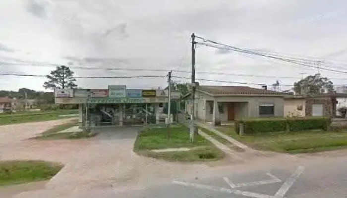 Growing Up English Centre -  Cerca De Mideg - Joaquín Suárez