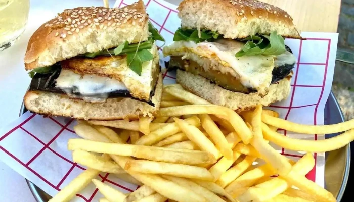 Guarango -  Comida Y Bebida - Col. del Sacramento