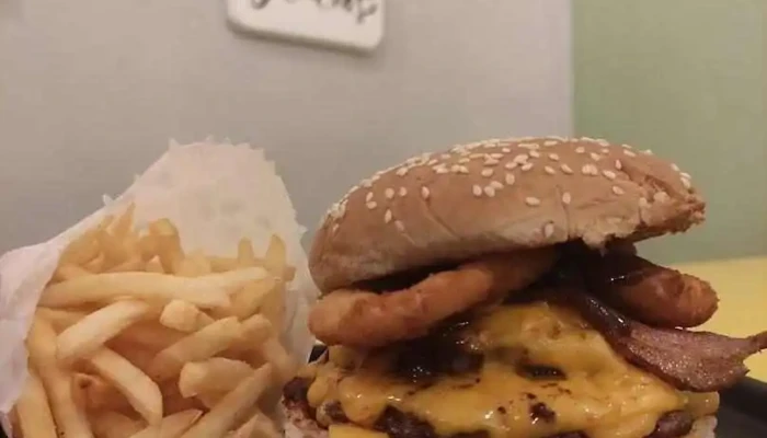 Hamburguesas Mcfly Papas Fritas - Rio Branco