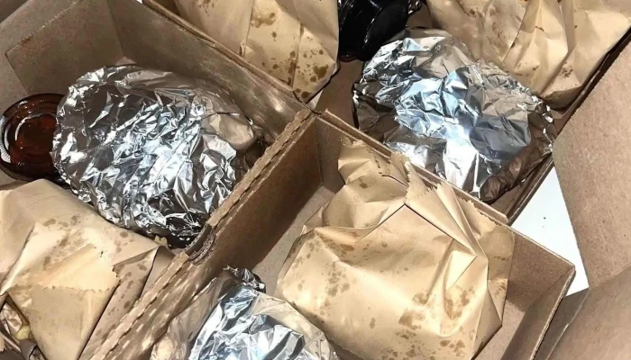 Hamburgueseria Y Rotiseria Lo De Cris Del Propietario - Montevideo