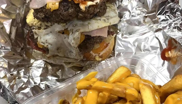 Hamburgueseria Y Rotiseria Lo De Cris Papas Fritas - Montevideo