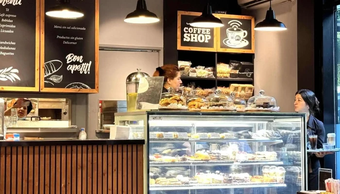 Hb Coffee Shop -  Comentario 3 - Montevideo