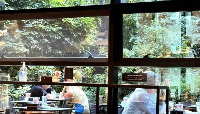 Hb Coffee Shop -  Comentario 4 - Montevideo