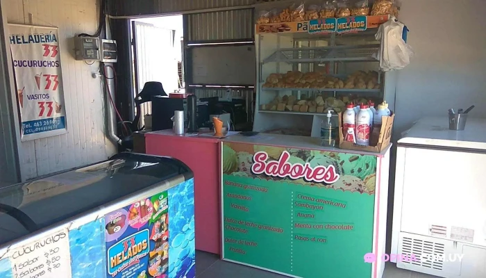Heladeria 33 -  Ambiente - Tacuarembó