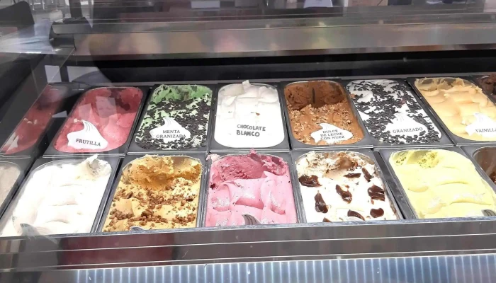 Heladeria Arco Iris Ambiente - Col. del Sacramento