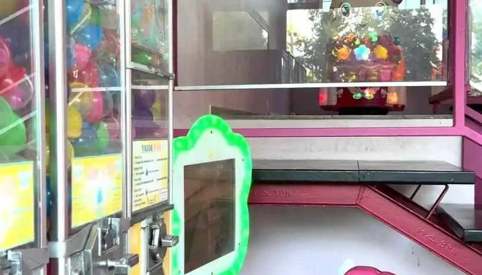 Heladeria Arco Iris Videos - Col. del Sacramento