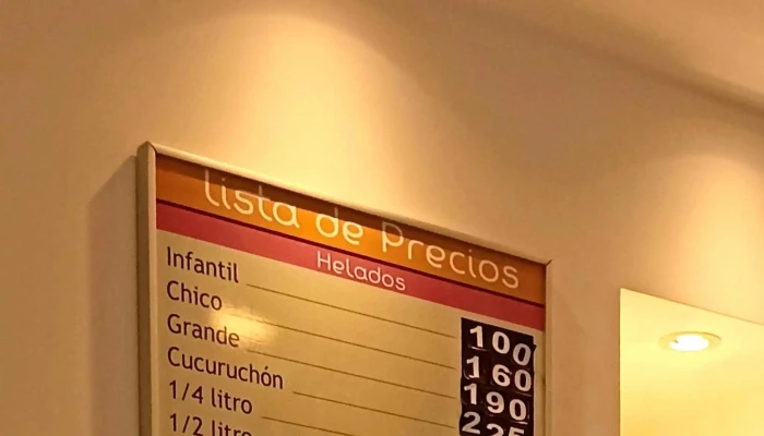 Heladeria Artesanal Y Cafeteria Atlantida Comentario 5 - Atlántida