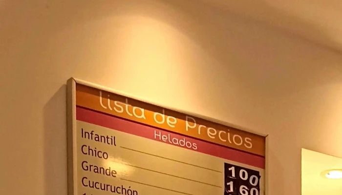 Heladeria Artesanal Y Cafeteria Atlantida Comentario 6 - Atlántida