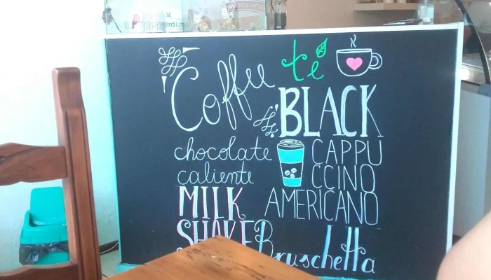 Heladeria Y Cafeteria Helarte Comentario 6 - Paso de los Toros