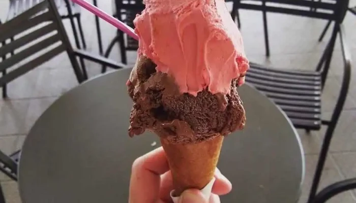 Heladeria Y Cafeteria Mare Blu -  Helado Italiano - Piriápolis