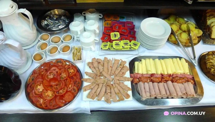 Hotel Alvear -  Comida Y Bebida - Montevideo