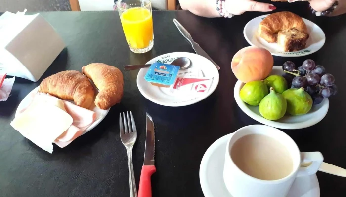 Hotel Argentina -  Comida Y Bebida - Atlántida