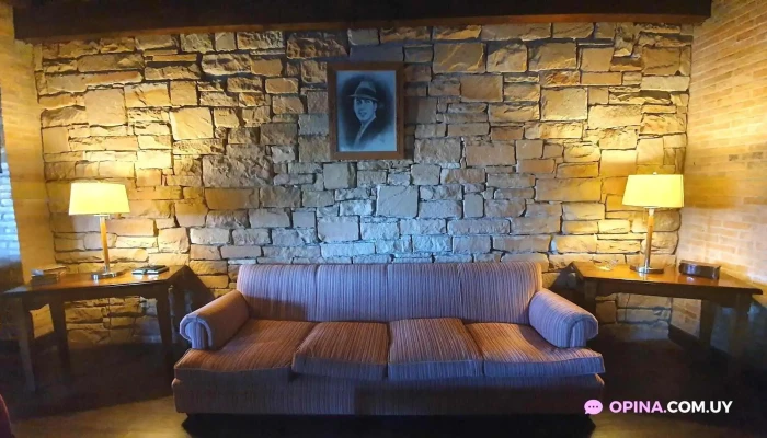 Hotel Carlos Gardel -  De Los Visitantes - Tacuarembó