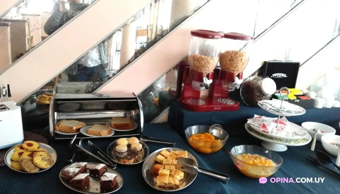 Hotel Gaudi Comida Y Bebida - Punta del Este