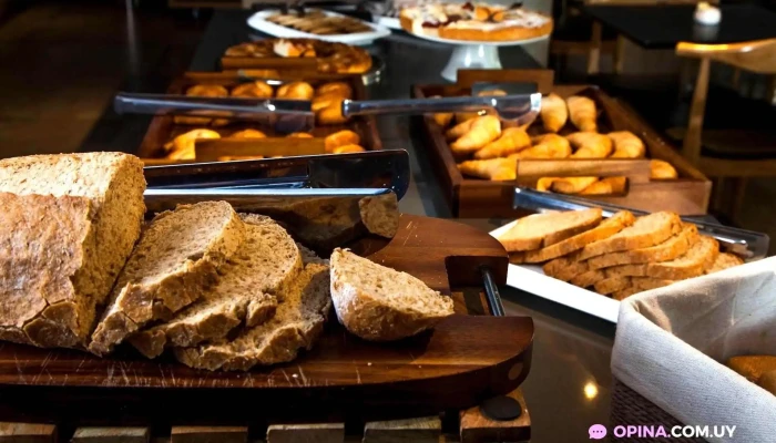 Hotel Ibis Styles Montevideo -  Comida Y Bebida - Montevideo