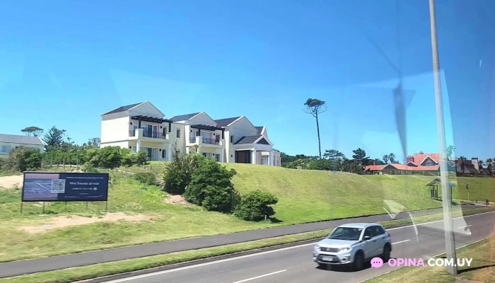 Hotel Nh Montevideo Columbia -  Exterior - Montevideo