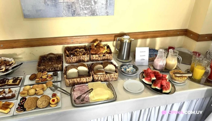 Hotel Tres Cruces -  Comida Y Bebida - Montevideo