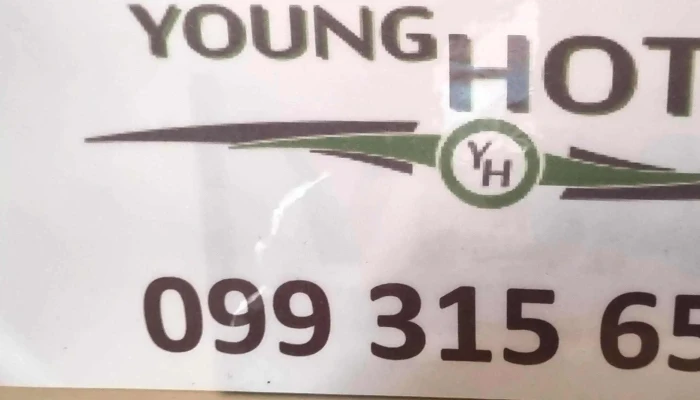 Hotel Young -  Comentario 1 - Young