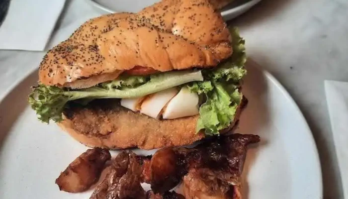 Hoy Te Quiero -  Sandwich De Pollo - Montevideo