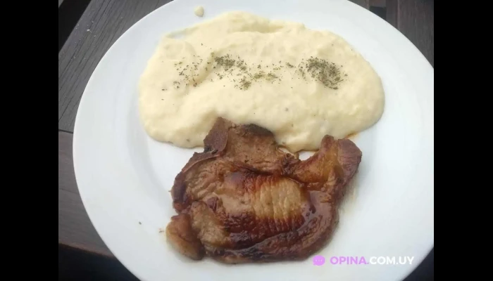 Humano -  Comida Y Bebida - La Pedrera