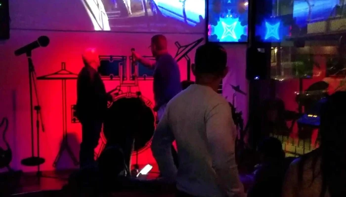 Icons Restopub Music Comentario 6 - Montevideo