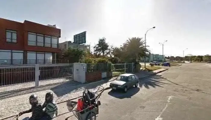 Ignacio Gril Instituto De Ingles Como Llegardeg - Montevideo