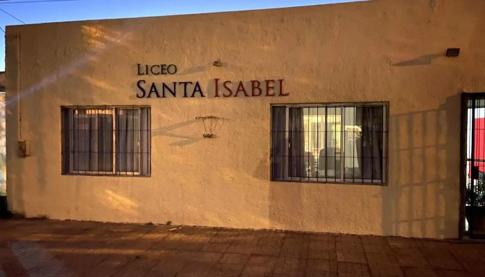 Instituto Educativo Santa Isabel - 45100 Paso De Los Toros